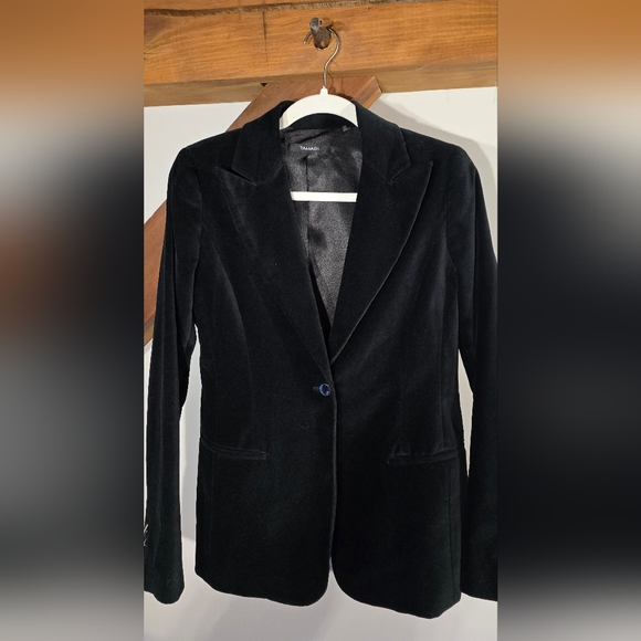 TAHARI VELVET BLAZER - Picture 3 of 16